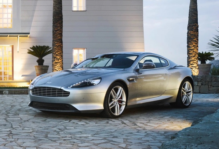 Предельная скорость Aston Martin DB9 составляет 295 км в час/ Фото: auto.ru