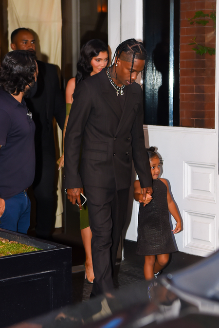 Кайли Дженнер и Трэвис Скотт вместе вышли в свет через два года после расставания Звезды,Звездные пары