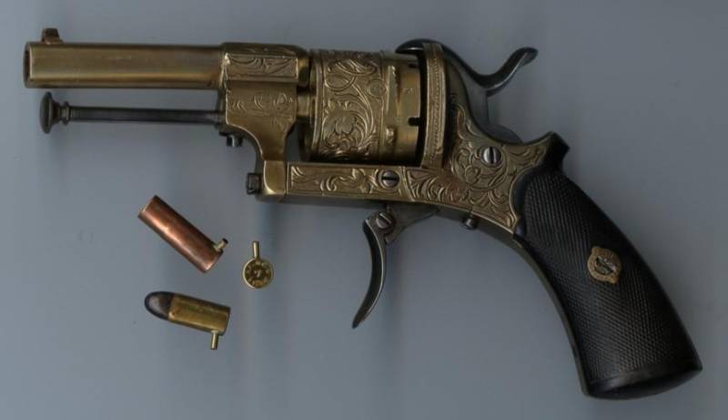 Украшенные револьверы Украшенные револьверы оружие