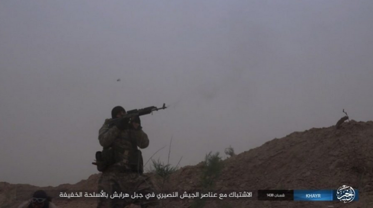 СМИ: боевики начали крупномасштабное наступление на авиабазу в Дейр эз-Зор