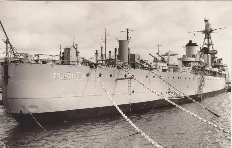 Боевые корабли. Крейсера. Картонный компромисс в стиле парадокса вмф