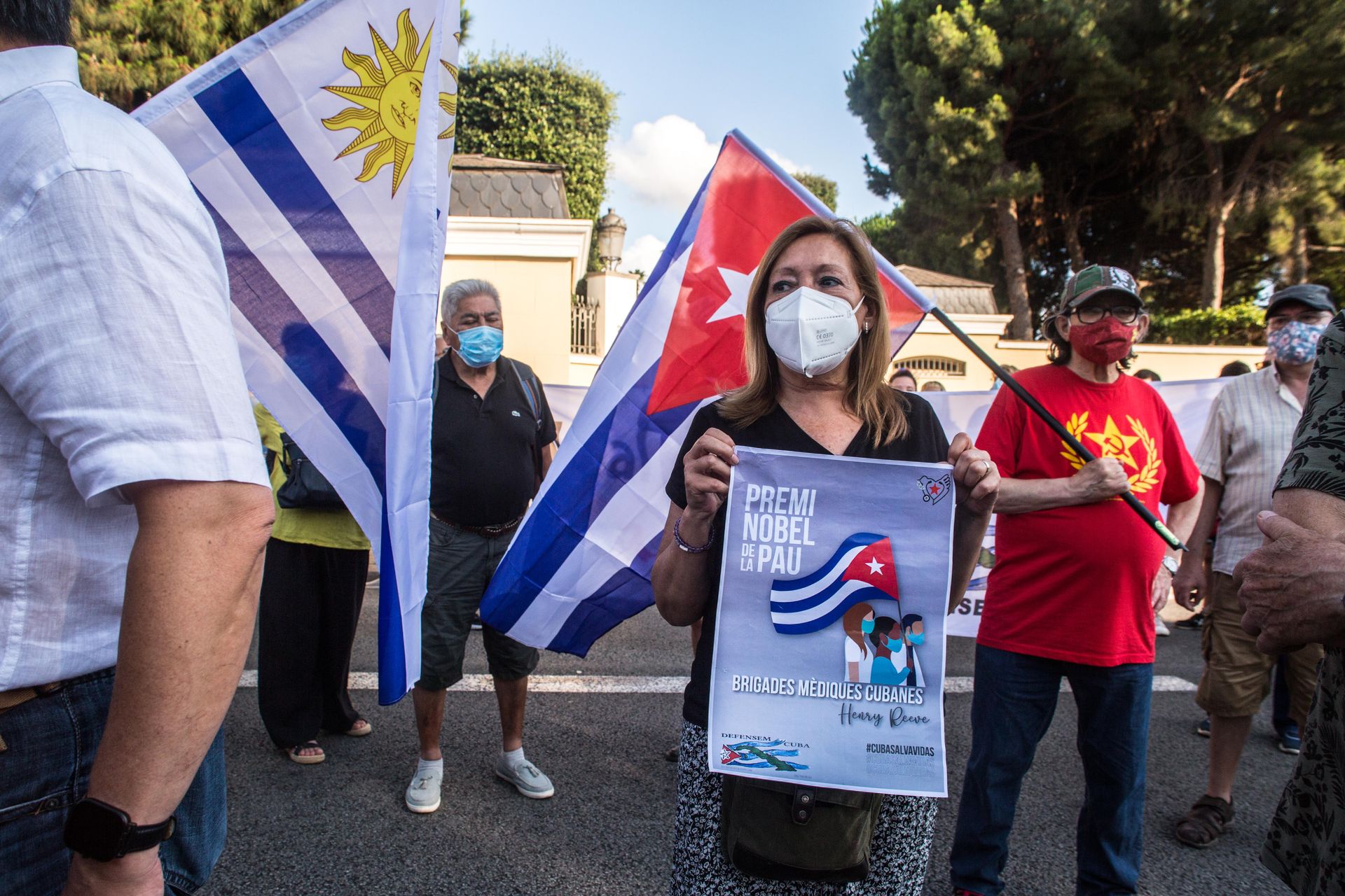 Тысячи людей по всему миру выступили против блокады Кубы со стороны США