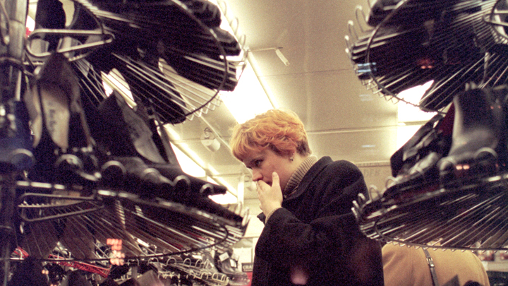 Нехватка денег на обувь: Враньё. Или реальность россия