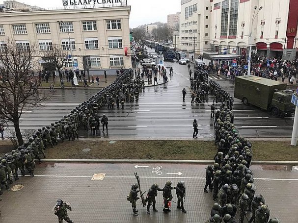 Лукашенко жестко пресёк митинги прозападной оппозиции (фото) 