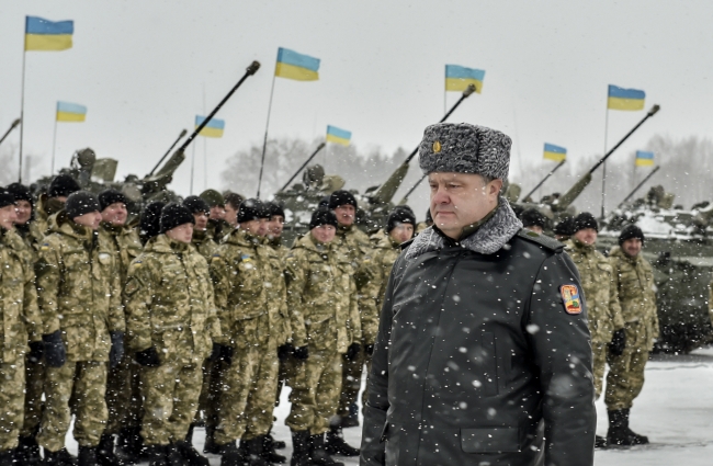 Порошенко обьявил украинскую армию восьмой по уровню подготовки в Европе