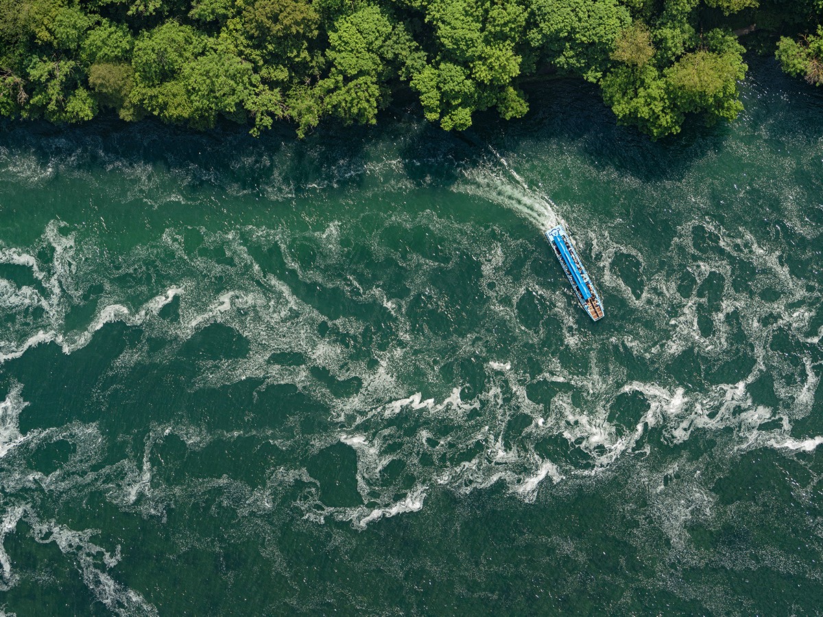 Рейнский водопад: вид сверху Рейнский водопад: вид сверху Рейн,Рейнский водопад