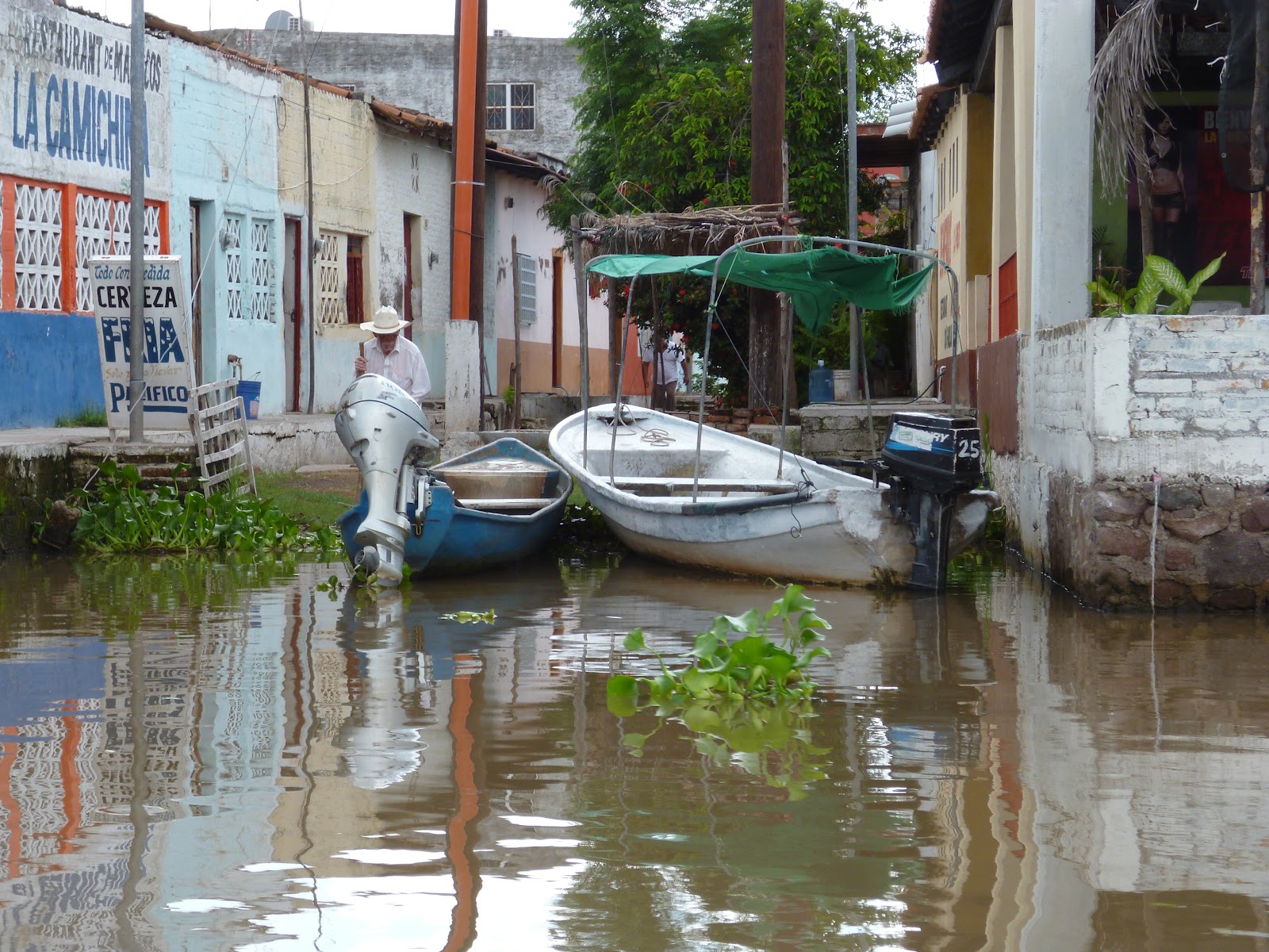 Мескальтитан — город на воде Мескальтитан, города, Mexcaltitán, время, острове, Проехав, ацтеки, которого, можно, жители, СантьягоИскуинтла, долгого, одной, ацтеков, современный, километрах, Мескальтитана, Петра, святых, городе