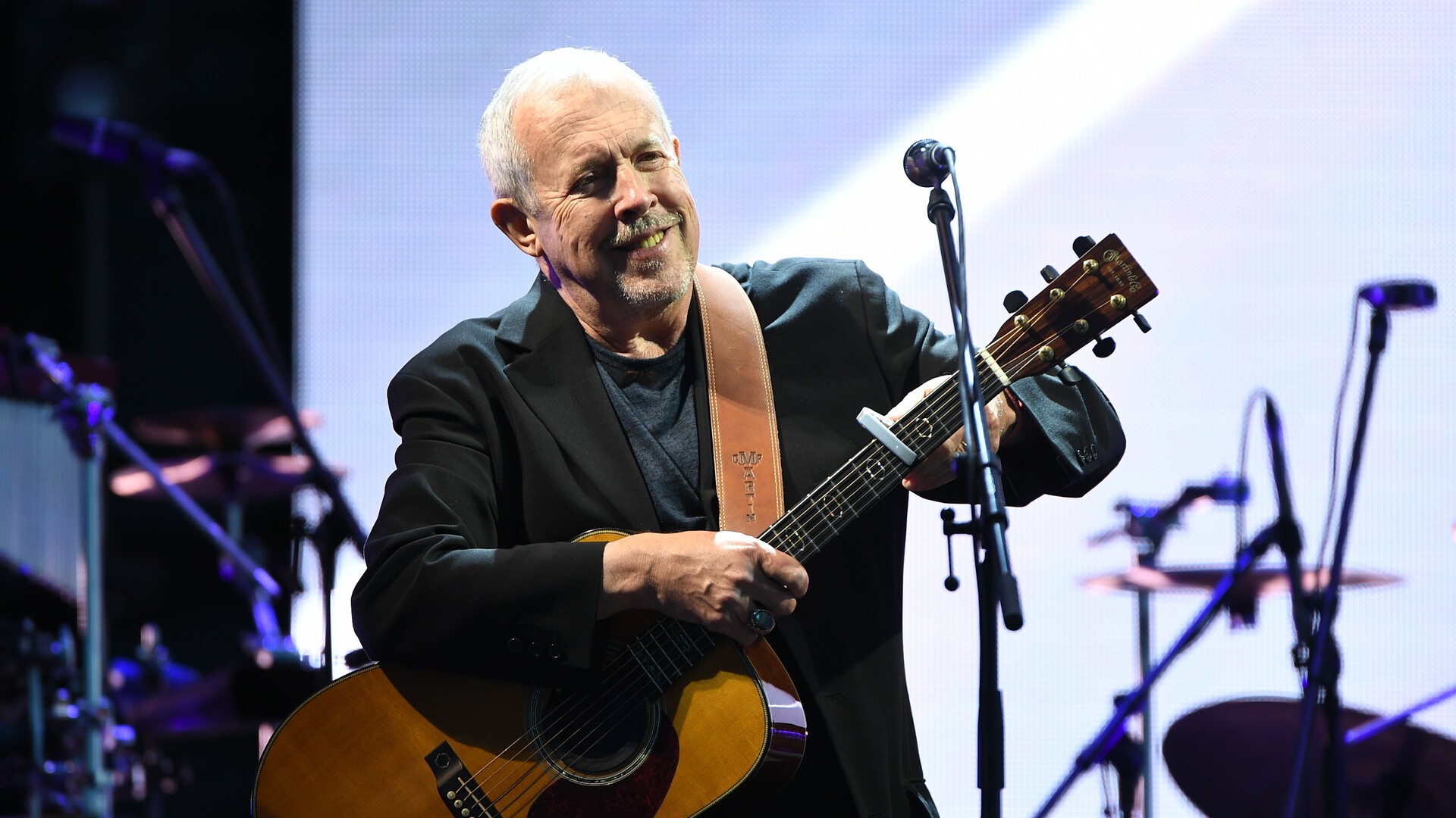 СМИ рассказали о планах Макаревича* заработать миллионы 23 февраля