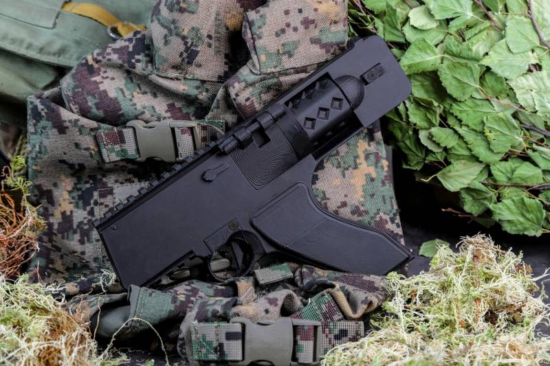 Револьвер XXI века оружие