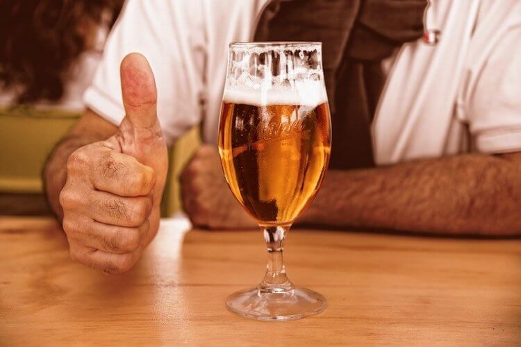 Полезные свойства пива: пенный напиток продлевает жизнь