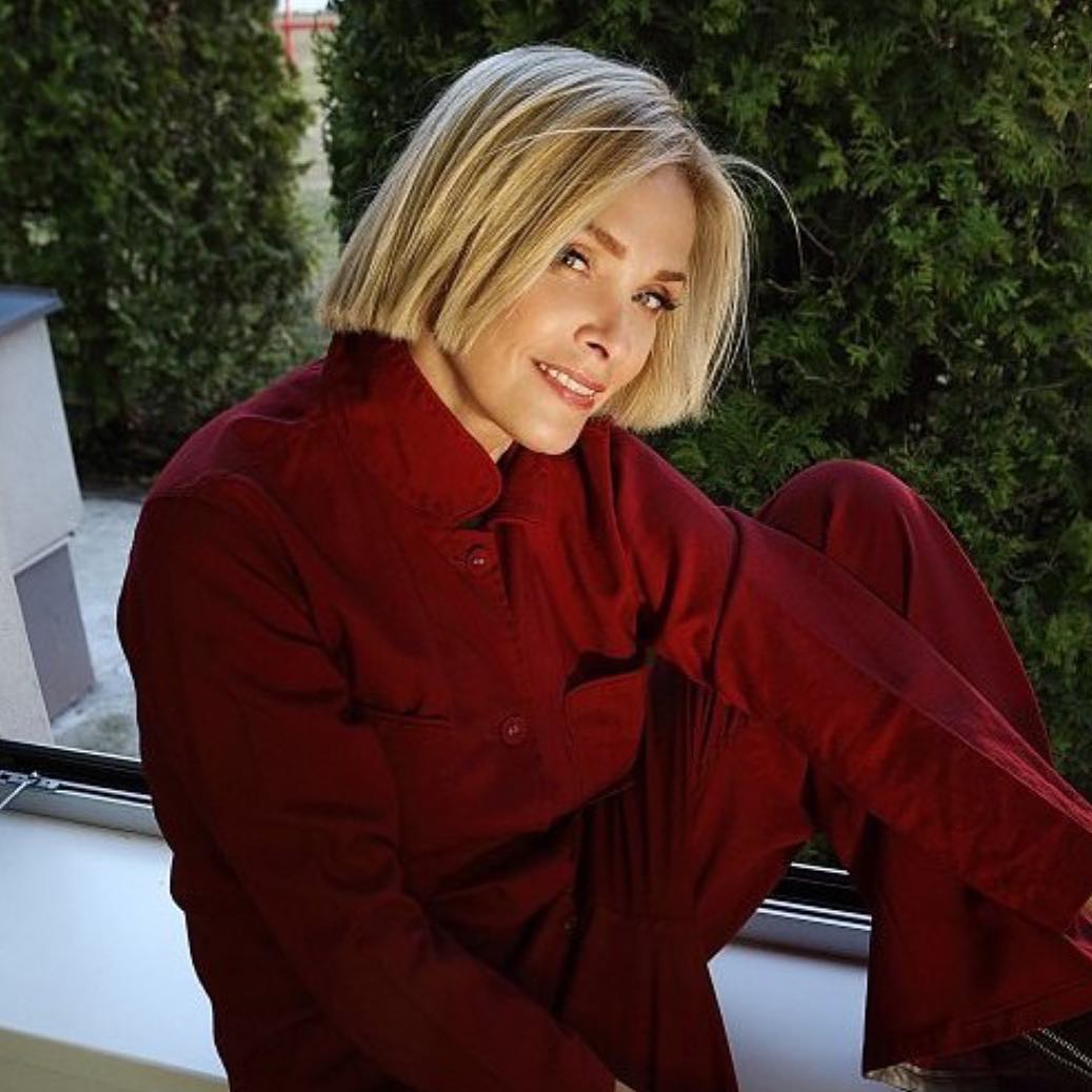 В Сети ожесточенно спорят, кто красивее:Татьяна Веденеева или Лайма Вайкуле? А вам как кажется? В Сети ожесточенно спорят, кто красивее:Татьяна Веденеева или Лайма Вайкуле? А вам как кажется? актрисы,женщины,красота,фотографии