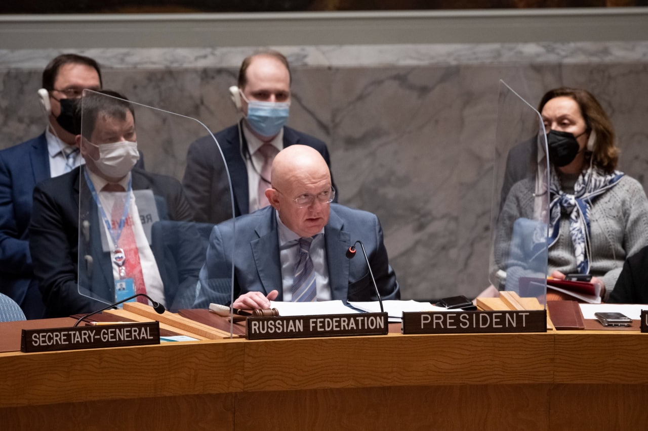 Небензя громко хлопнул дверью в Совбезе ООН, отказавшись слушать фейки об отсутствии унитазов в России геополитика