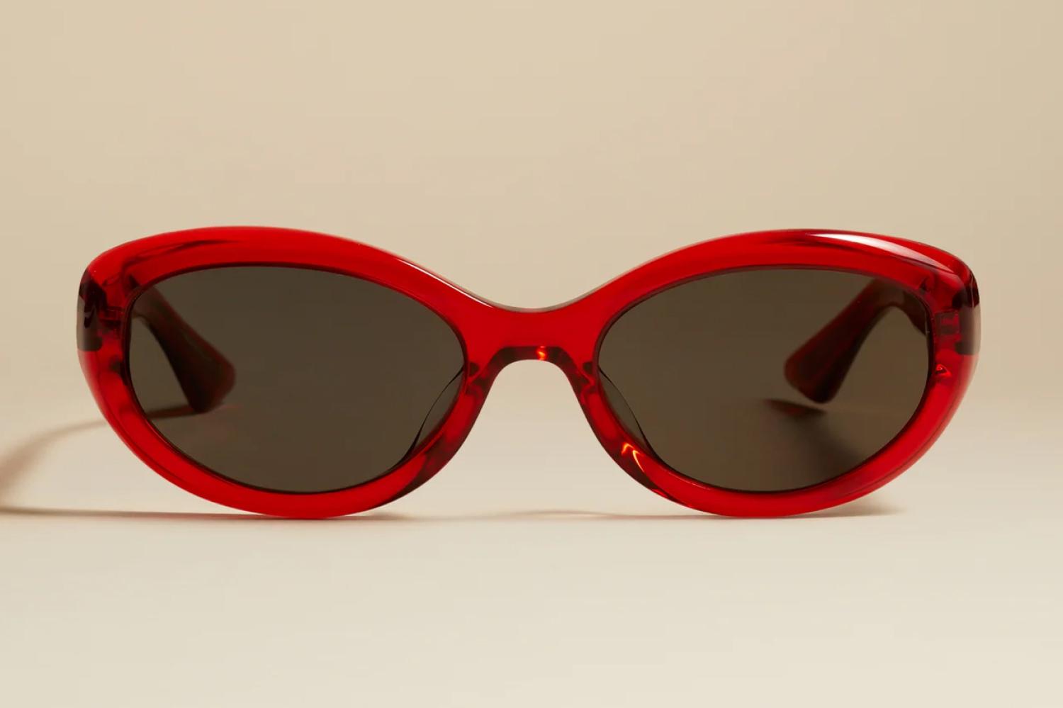 Солнцезащитные очки, Khaite X Oliver Peoples, $525 (khaite.com)