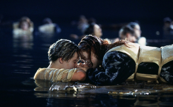 Кадр из фильма: Титаник. \ Фото: rbc.ru.