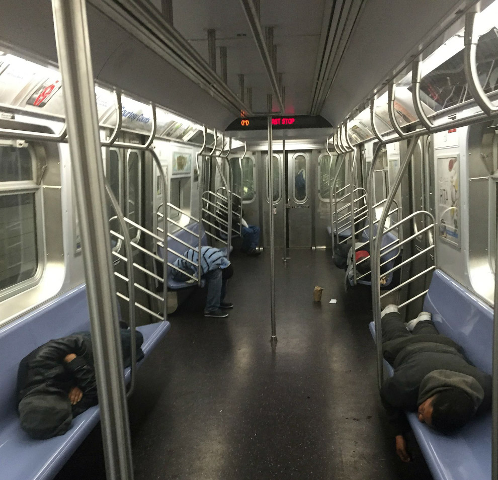 Странности в метро Странности в метро метро