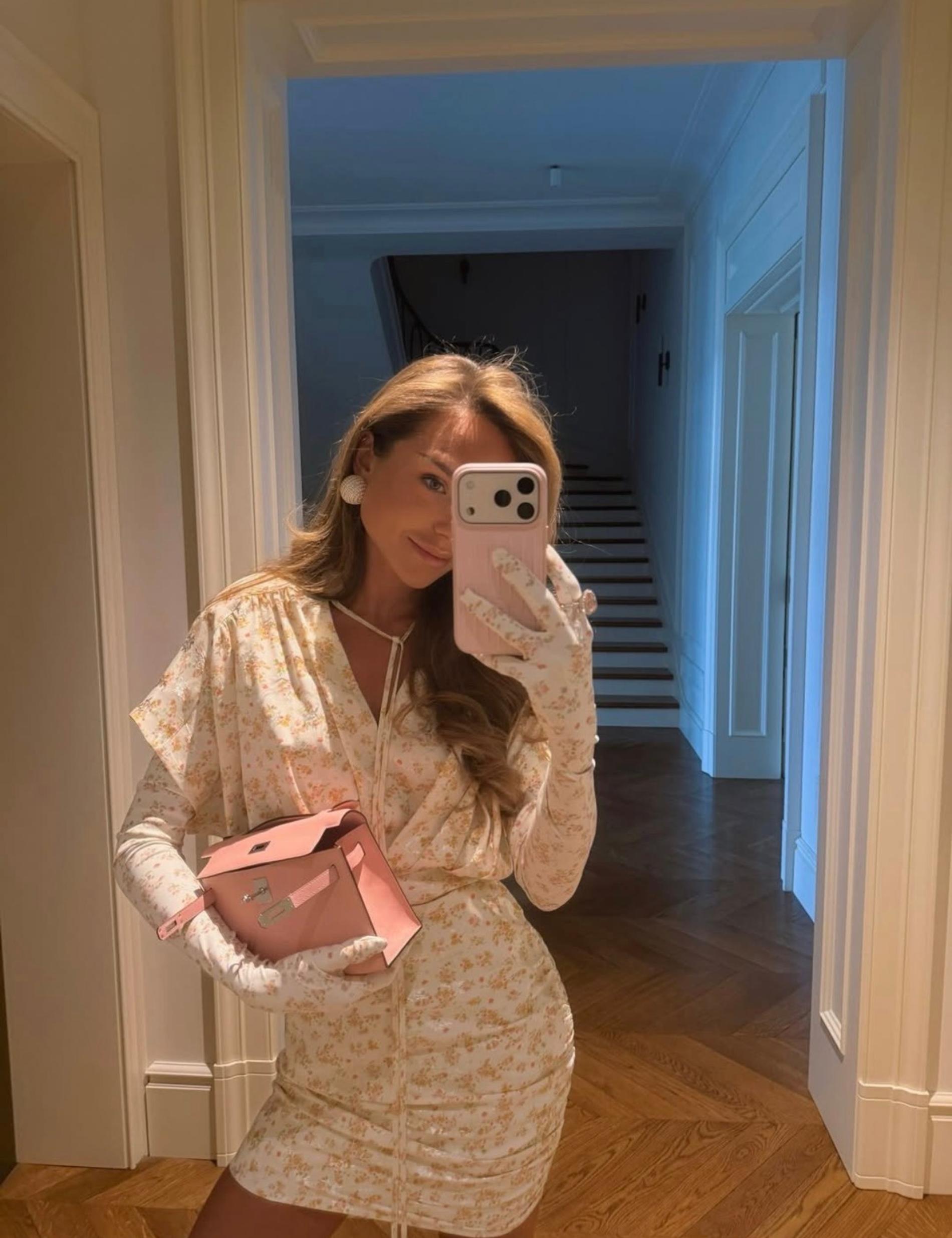 Стефания Маликова устроила повторную вечеринку в честь своего 26-летия: фото