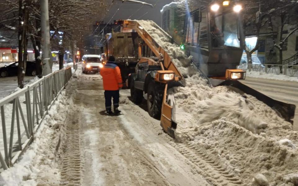 Мэрия опубликовала список ночной уборки на 21 декабря