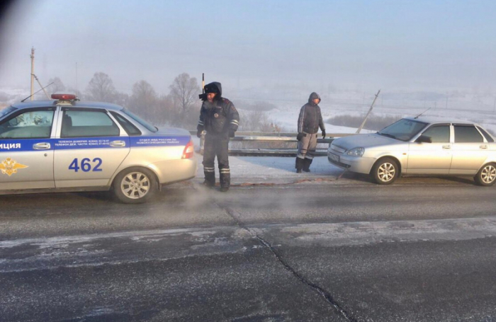 Почему автомобили ГИБДД стоят с открытым багажником во время дежурства авто и мото,автоновости