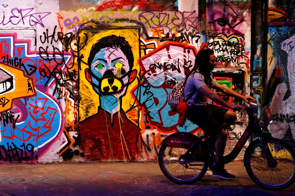 Стрит-арт в эпоху коронавируса город,интересное,позитив,увлечения