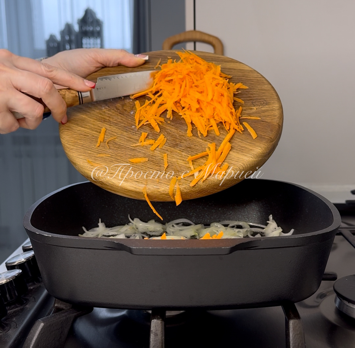 Так и не встретила рецепта удачнее, чем этот: экономный обед без мяса на всю семью Так и не встретила рецепта удачнее, чем этот: экономный обед без мяса на всю семью можно, чтобы, нарежьте, сковородку, более, сейчас, лучше, картофель, овощам, время, рецепт, готовьте, томатном, крышкой, соусе, стоит, выложите, хорошо, вровень, всего