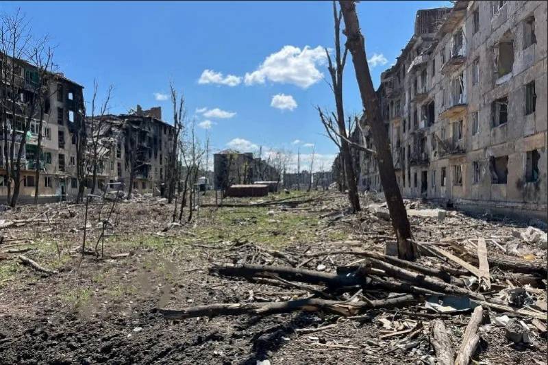 Горячее лето 2023-го г,Донецк [1077633],город Донецк г,о,[95247363],респ,Крым [1434425],Ростовская обл,[1078351],украина