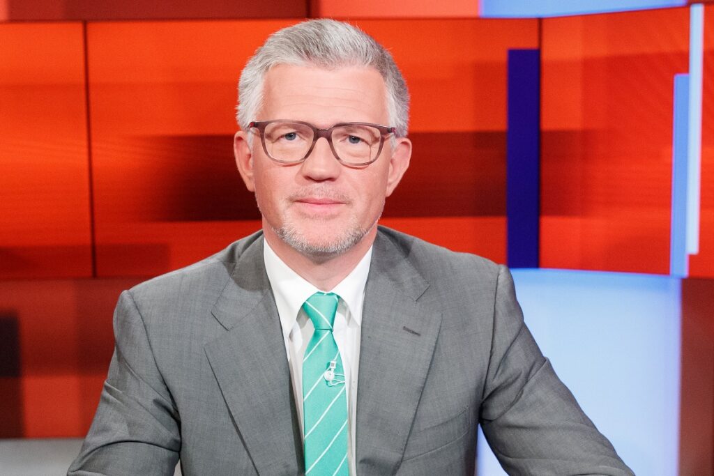 «Исконно русская»: Мирошник указал на происхождение фамилии постпреда Украины Мельника