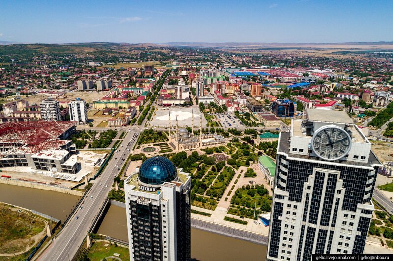 Город-сказка: фотограф из Новосибирска запечатлел восстановленный Грозный Город-сказка: фотограф из Новосибирска запечатлел восстановленный Грозный города,Россия,туризм