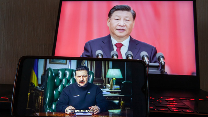 ДВА СТУЛА ДЛЯ ДРУГА СИ: ПЕРВАЯ ПРОВЕРКА ДЛЯ КИТАЯ ОКАЗАЛАСЬ ТЕЛЕФОННЫМ ЗВОНКОМ геополитика,г,Москва [1405113]