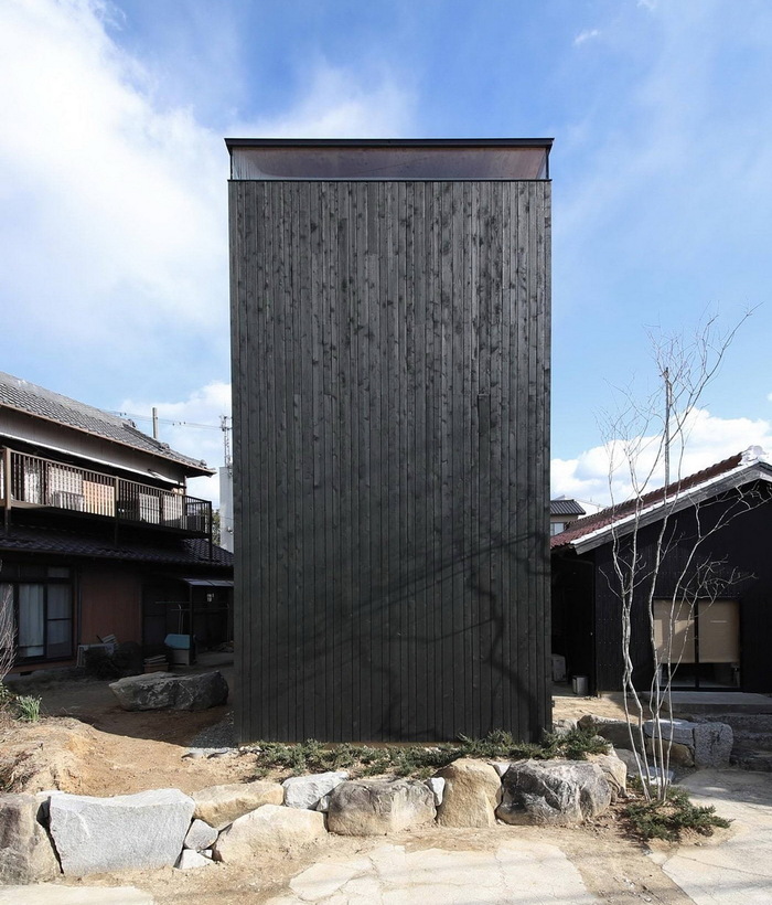 Черные дом без окон в Японии