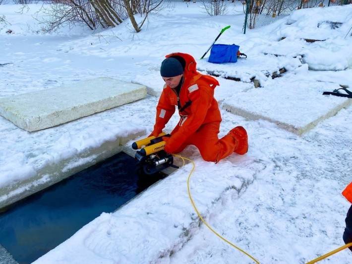 Прошло девять дней: почти 100 человек занимались поиском тела утонувшей в проруби женщины Происшествия