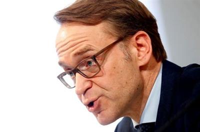 FILE PHOTO: German Bundesbank President Jens Weidmann presents the annual 2018 report in Frankfurt, Germany, February 27, 2019. REUTERS/Kai Pfaffenbach/File Photo