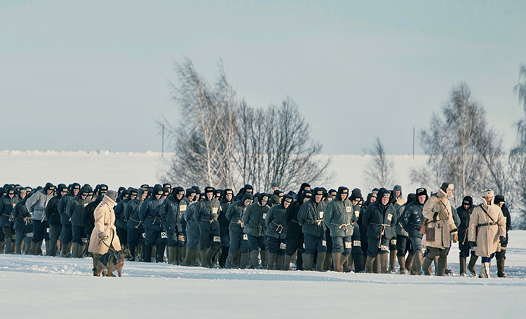 Филипп Янковский добровольно обрек себя на суровые испытания в Подмосковье Филипп Янковский добровольно обрек себя на суровые испытания в Подмосковье Кино,Кино