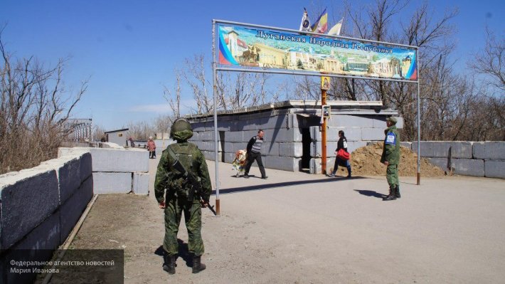Киев открыл КПП «Золотое» в Донбассе: в ЛНР ждут вооруженных провокаций