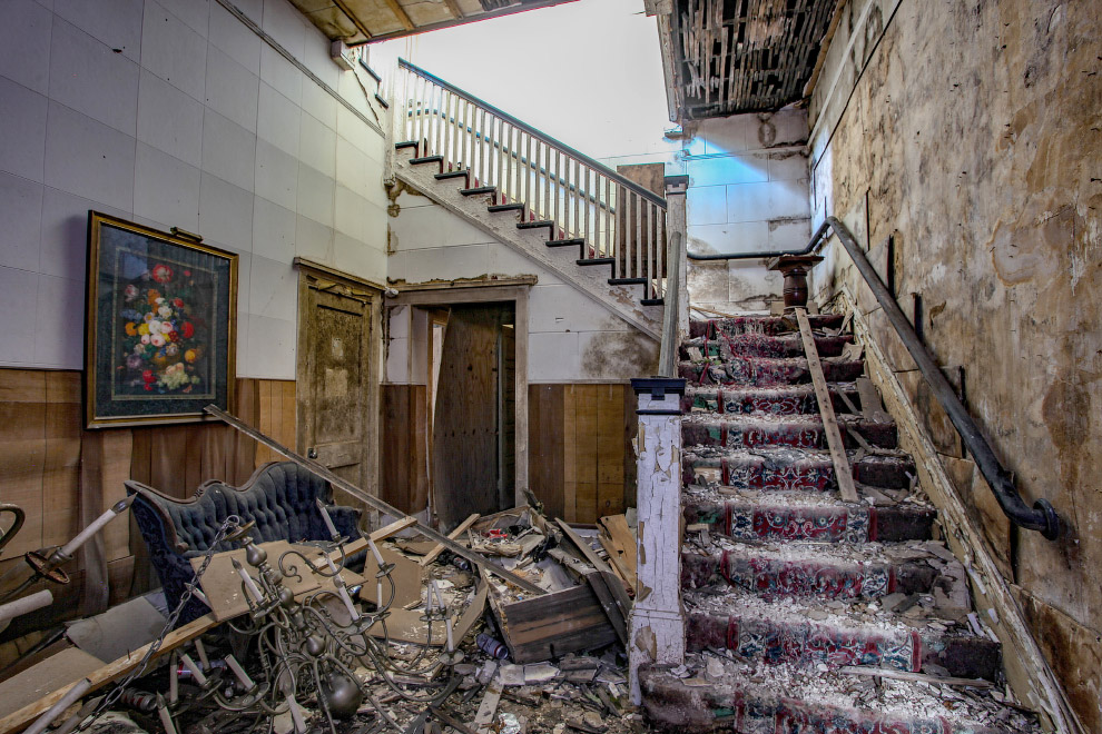 Abandoned death trap funeral home