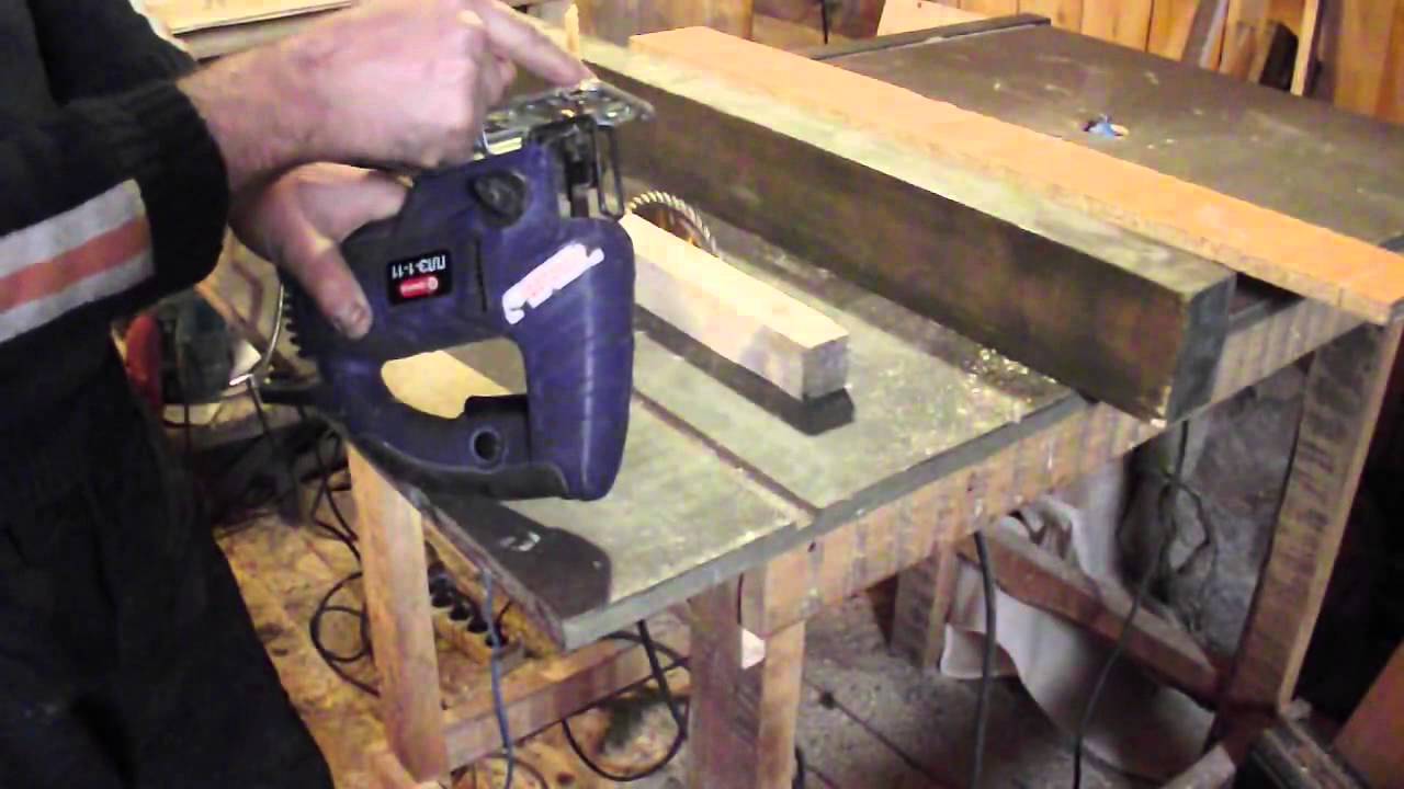 Почему пилку лобзика уводит в сторону и как сделать идеальный рез ДСП без скола краев Почему пилку лобзика уводит в сторону и как сделать идеальный рез ДСП без скола краев советы