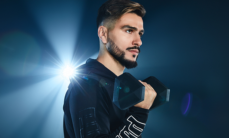 С днем рождения, Красава: интервью с футбольным блогером Евгением Савиным о спорте и семье