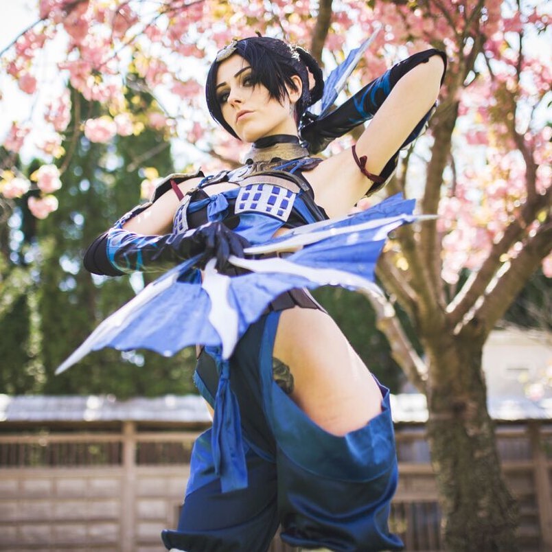 Великолепный косплей от шикарной Ролиат Тейлор Великолепный косплей от шикарной Ролиат Тейлор Игры,косплей