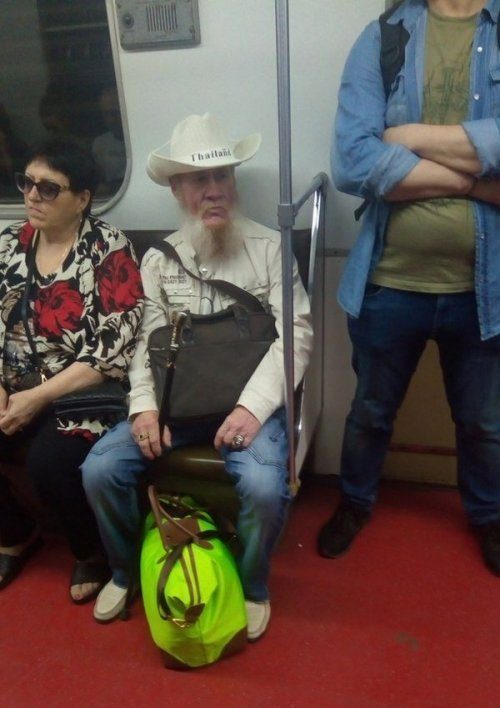 Чудные пассажиры из метро смешные картинки