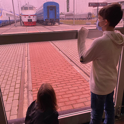 "Детские каникулы": Марина Александрова вместе с сыном и дочерью отдыхает в Санкт-Петербурге Звездные дети,полюбви