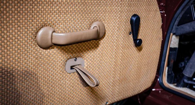 Два редких рестомода Porsche 911 выставили на продажу в Германии Автомобили