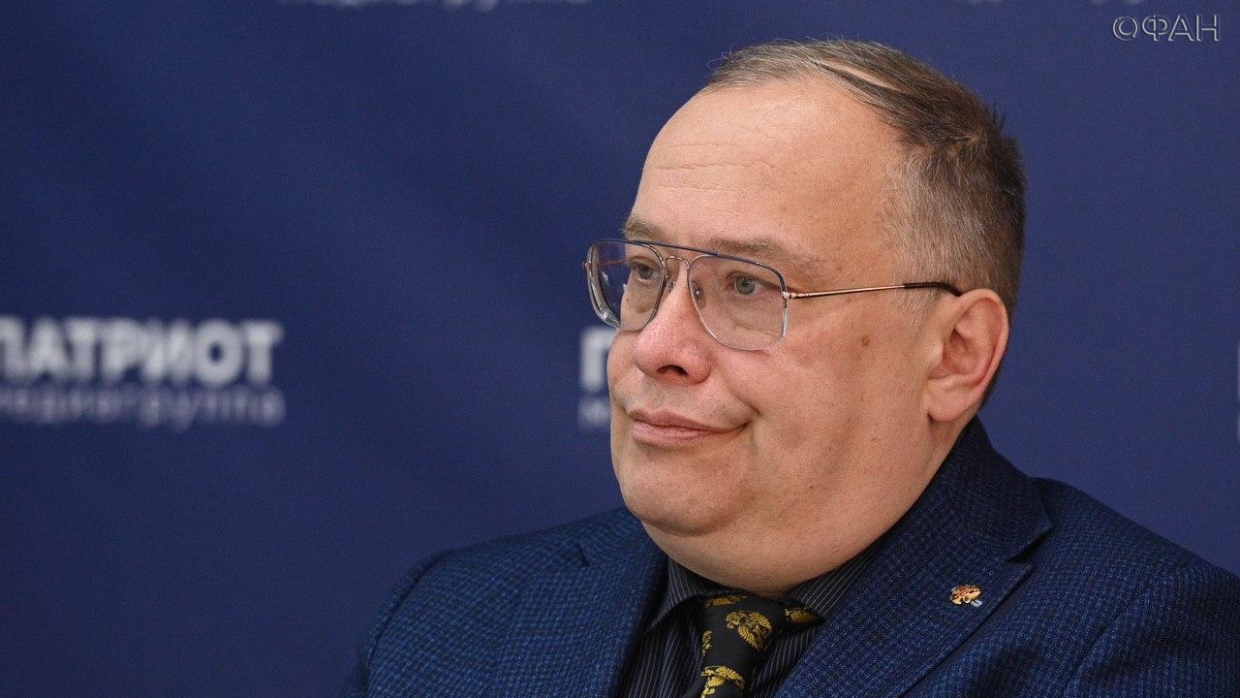Политолог Межевич заявил, что Украина обогнала Прибалтику по темпам реабилитации нацизма