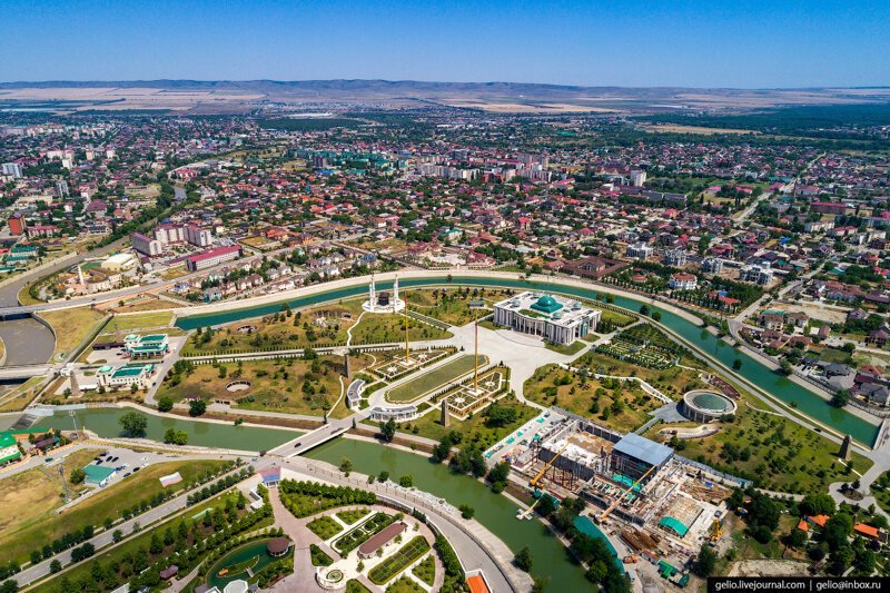 Город-сказка: фотограф из Новосибирска запечатлел восстановленный Грозный Город-сказка: фотограф из Новосибирска запечатлел восстановленный Грозный города,Россия,туризм