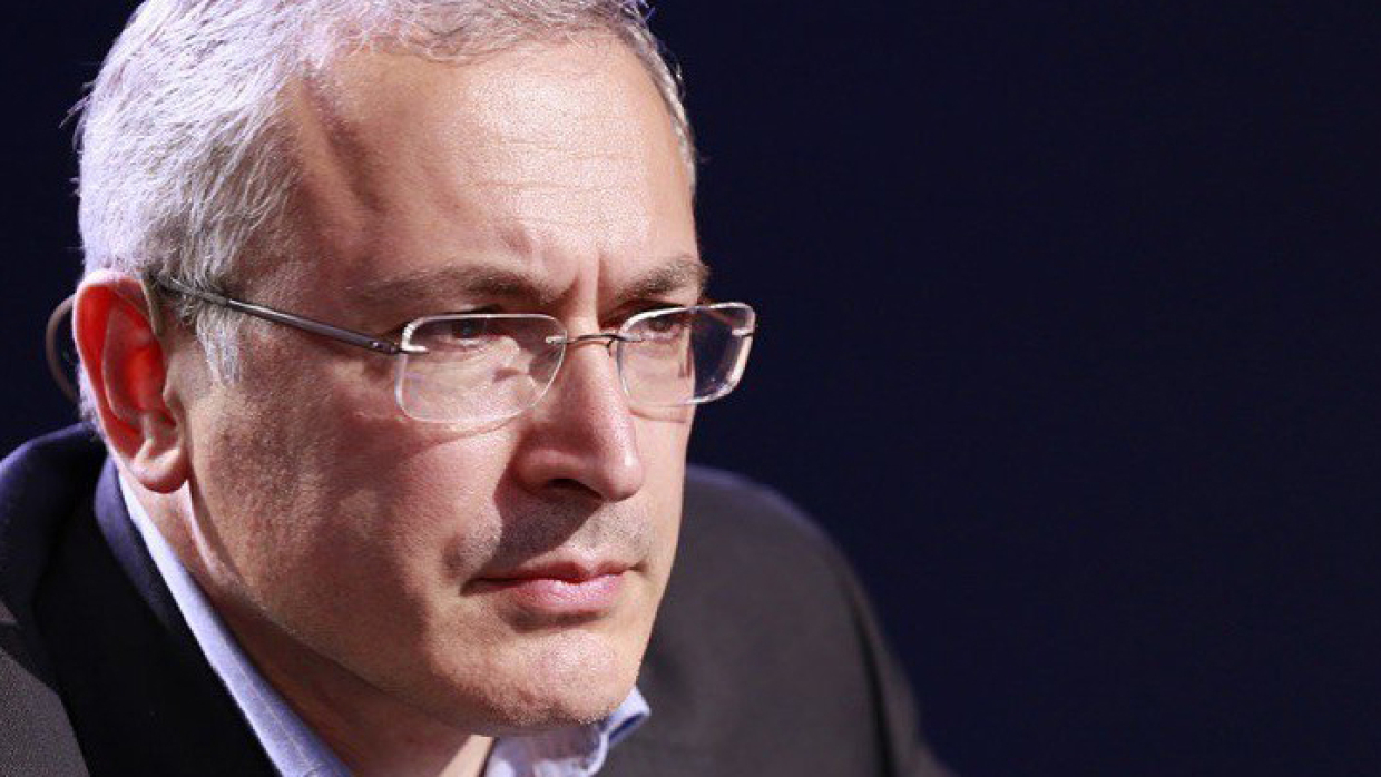 Карнаухов озвучил два мотива отравления Навального у Певчих и Ходорковского