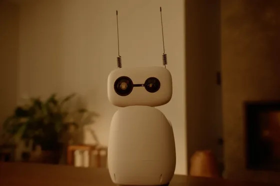 Hugging Face выпустила мини-робота Reachy Mini — с открытым исходным кодом и Python