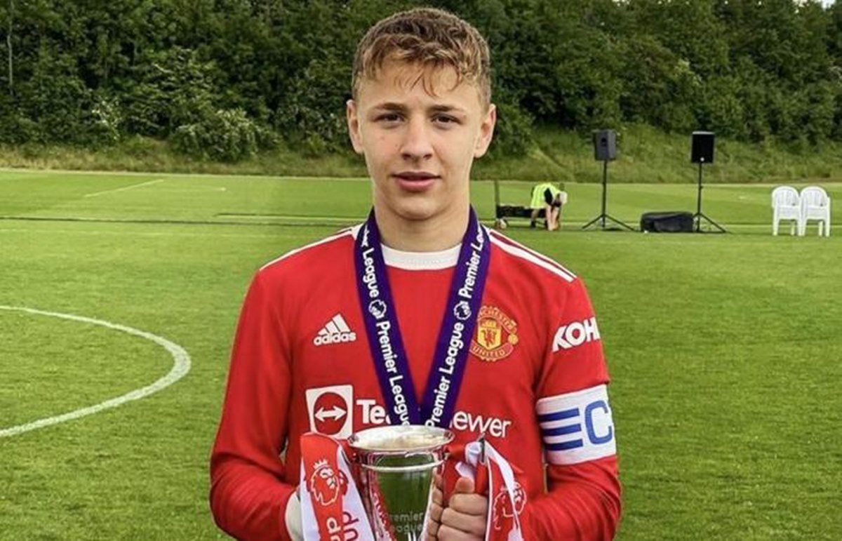 16-летний дагестанец Ибрагимов подписал первый профессиональный контракт с «Манчестер Юнайтед»
