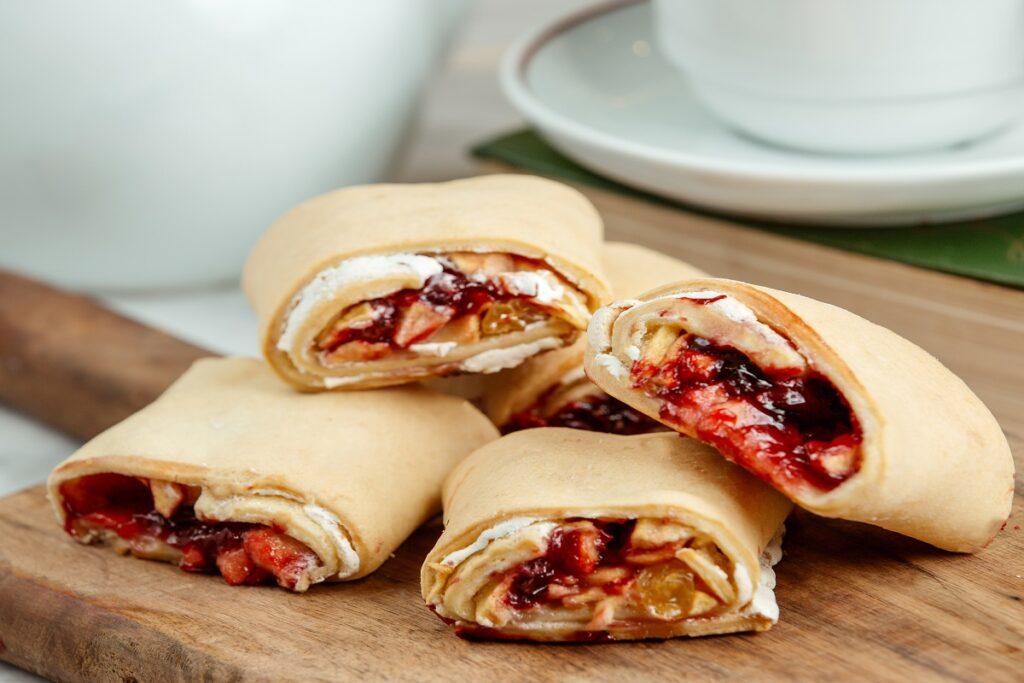 Финский секрет: как получить целый блин на противне за один раз