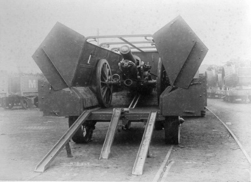 Паровой транспортер едет по Африке, а сверхдлинный современный танк может ехать по тундре оружие