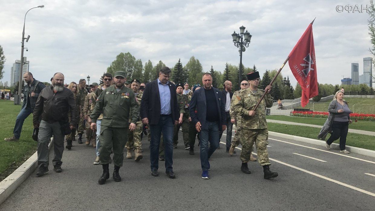 Подразделения в авдеевке. Командир Пятнашки на Донбассе. Добровольцы на Донбасс. Командир добровольцев Донбасса. Союз добровольцев Донбасса.