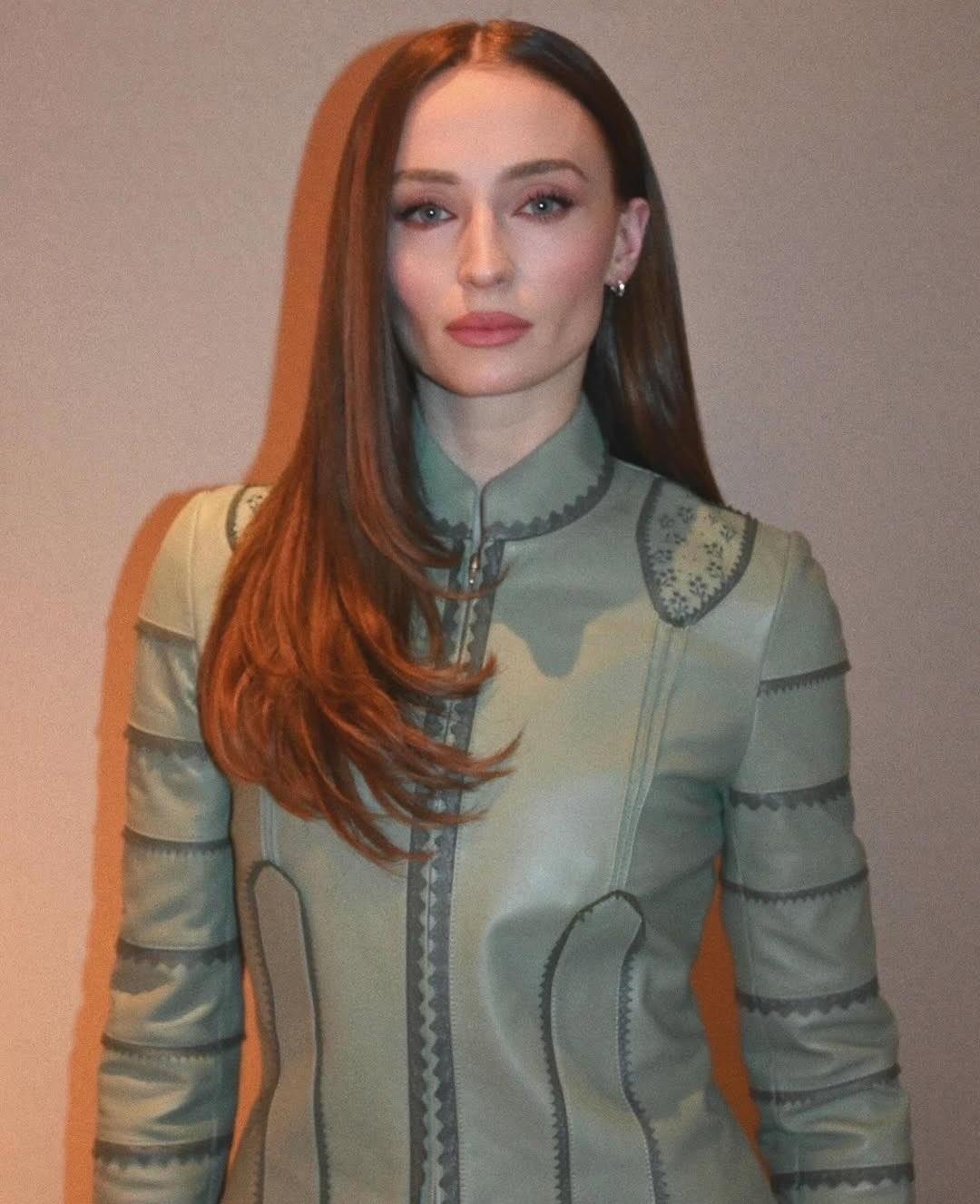 10 фото Софи Тернер к юбилею актрисы: справится ли она с ролью Лары Крофт 10 фото Софи Тернер к юбилею актрисы: справится ли она с ролью Лары Крофт format-article,noindex,times,los angeles,Алисия Викандер,Анджелина Джоли,джин гре,лариса крофт,плэйбокс,театр,Развлечения,софи тернер