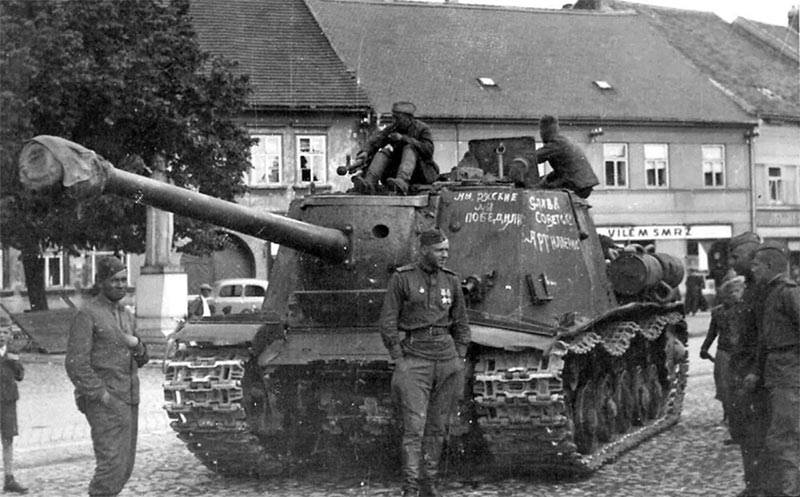 Рассказы об оружии. ИСУ-122: трудный путь фронтовика оружие